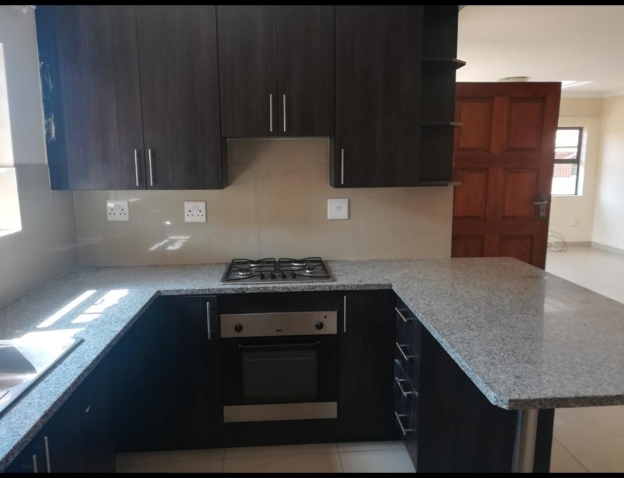 To Let 3 Bedroom Property for Rent in Melodie North West